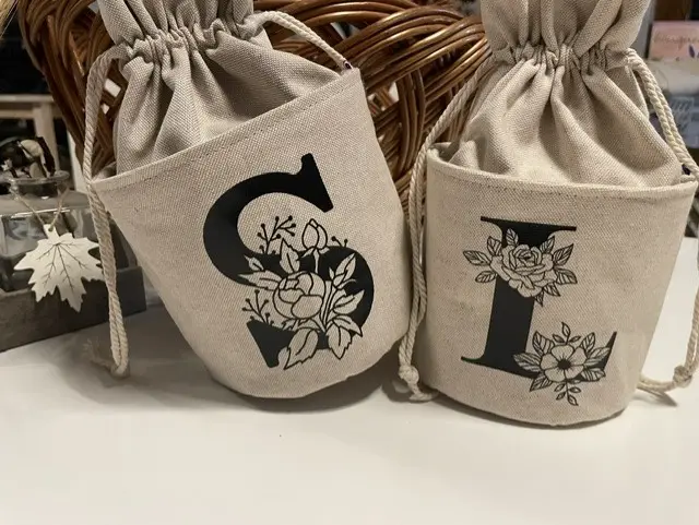 Pochon personnalisé deux tailles.webp