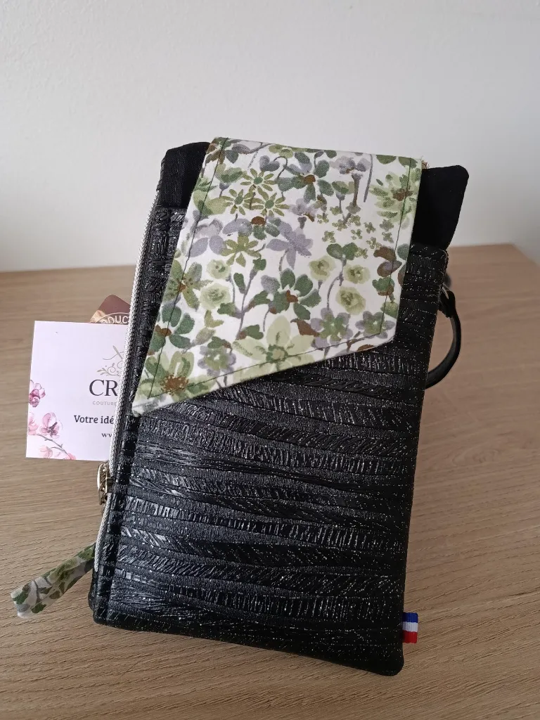 Complice - Pochette téléphone rabat - porte feuille integré .webp