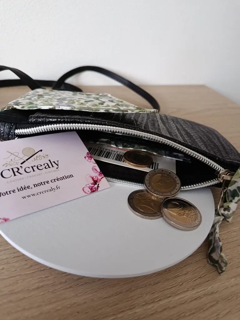 Complice - Pochette téléphone - porte feuille integré .webp