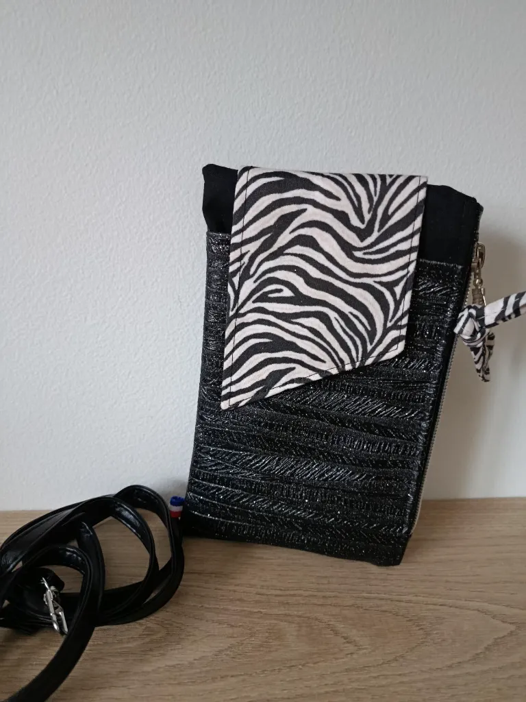 Pochette complice téléphone - Noir P Zèbre.webp
