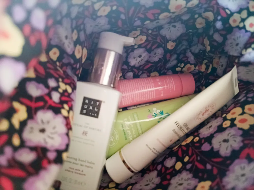 Trousse Manon - Noir Violet - Trousse à maquillage - Fait main.webp