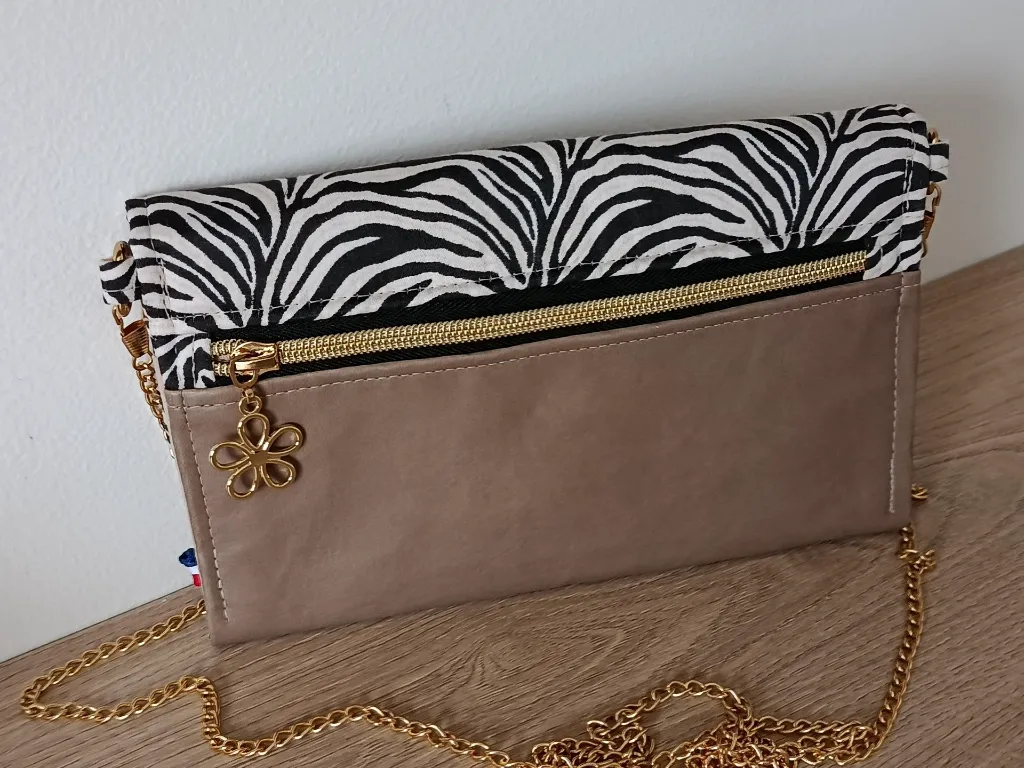 Pochette sac complice XL Zébra - Poche fermeture.webp