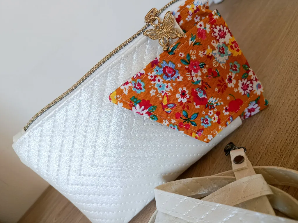 Pochette complice téléphone.webp