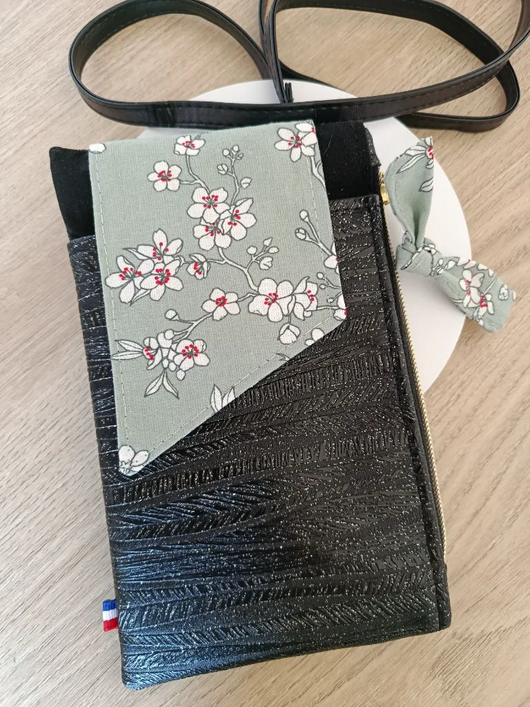 Pochette complice téléphone - Jade - pochette porte feuille.webp