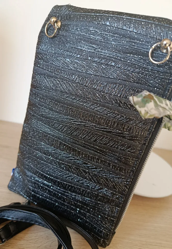 Pochette complice téléphone porte feuille