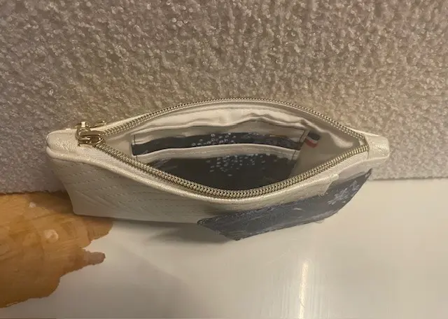 Intérieur porte-monnaie, pochette téléphone