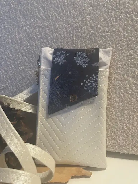 Pochette Complice Téléphone portefeuille (Blanc nacré bleu nuit)