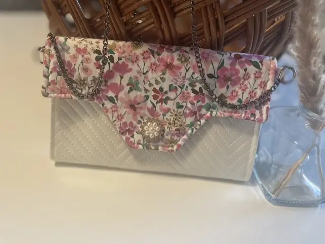 La complice M - Pochette 2 en 1 pratique et élégante (Blanc rose)