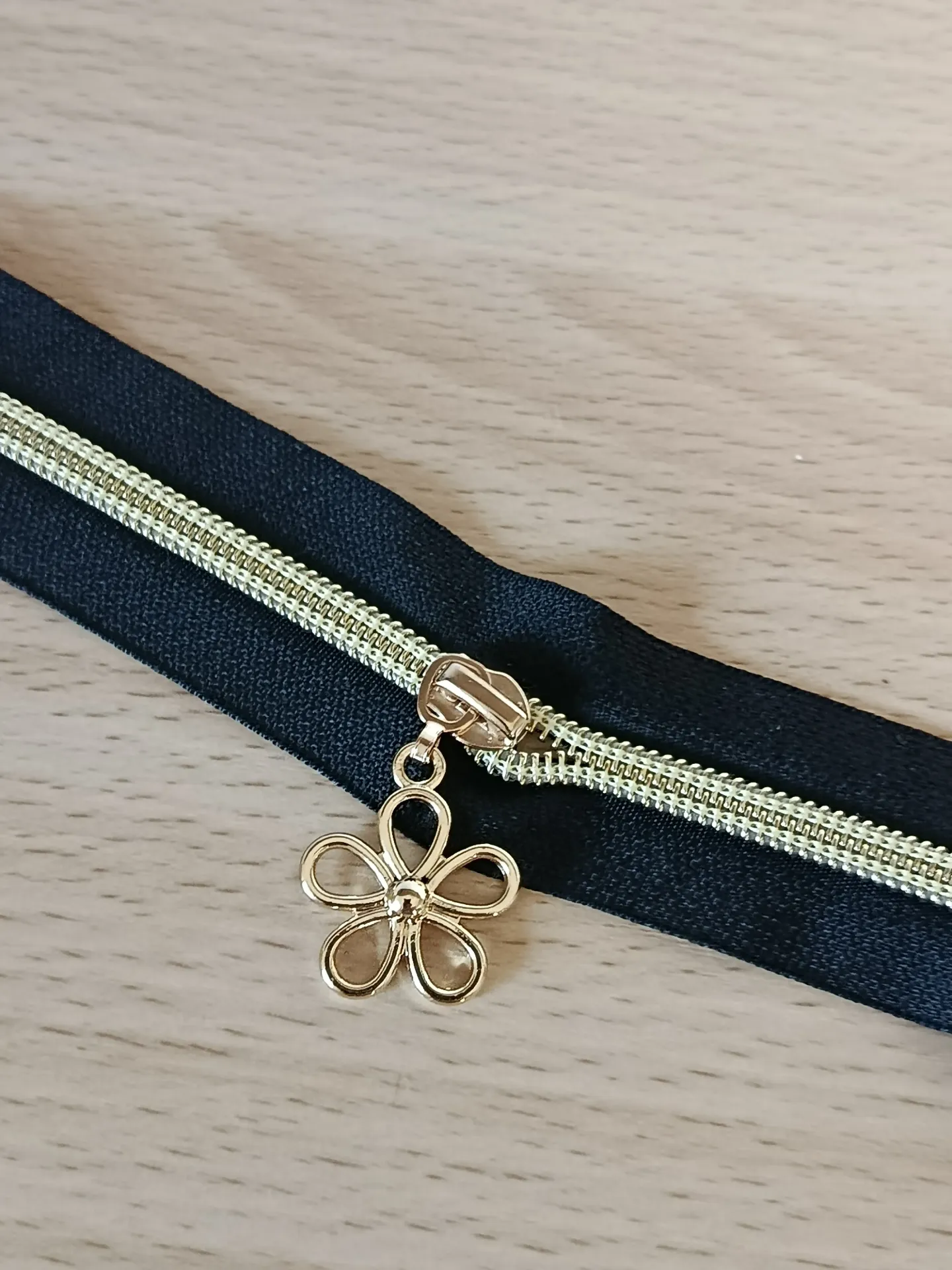 Trousse de toilette XL - Personnalisable (Noir Or - Fleur, XL (32x20x8cm))