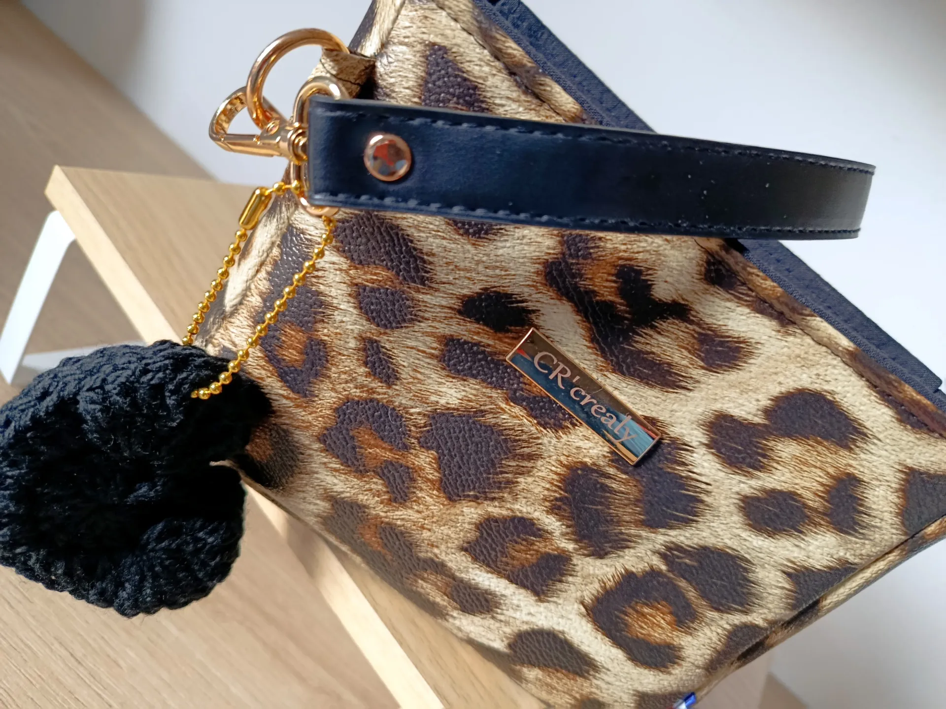 Sac Complice Safari – Sac bandoulière avec porte feuille intégré