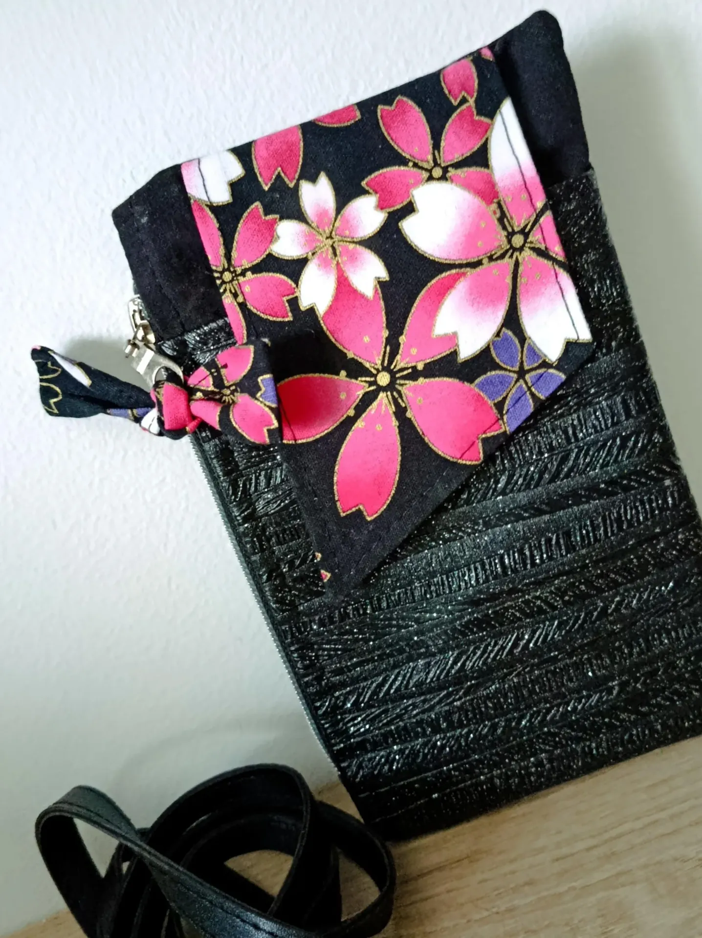 Complice Sakura – Pochette téléphone bandoulière avec porte feuille intégré