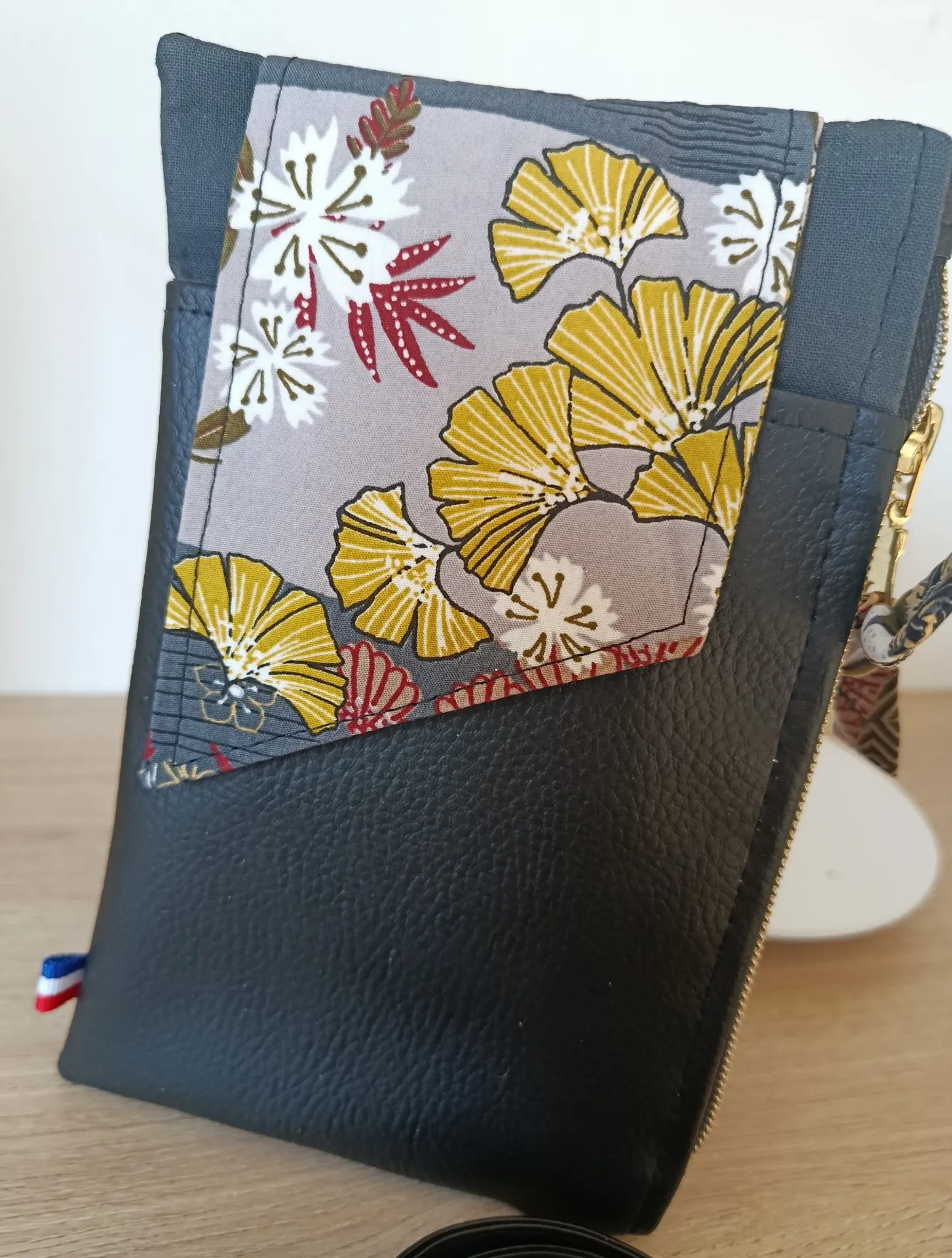 Pochette téléphone bandoulière avec porte feuille intégré - Complice Ginkgo